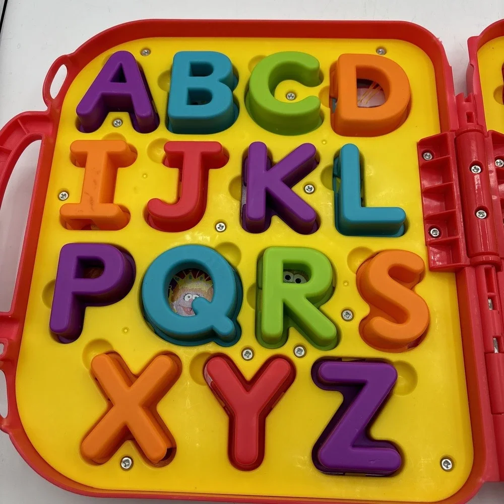 Sesame Street Elmo On The Go Alphabet ABC Puzzle Carry Case Preschool Baby Toy